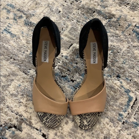 Steve Madden Shoes - Steve Madden heals black/Camel